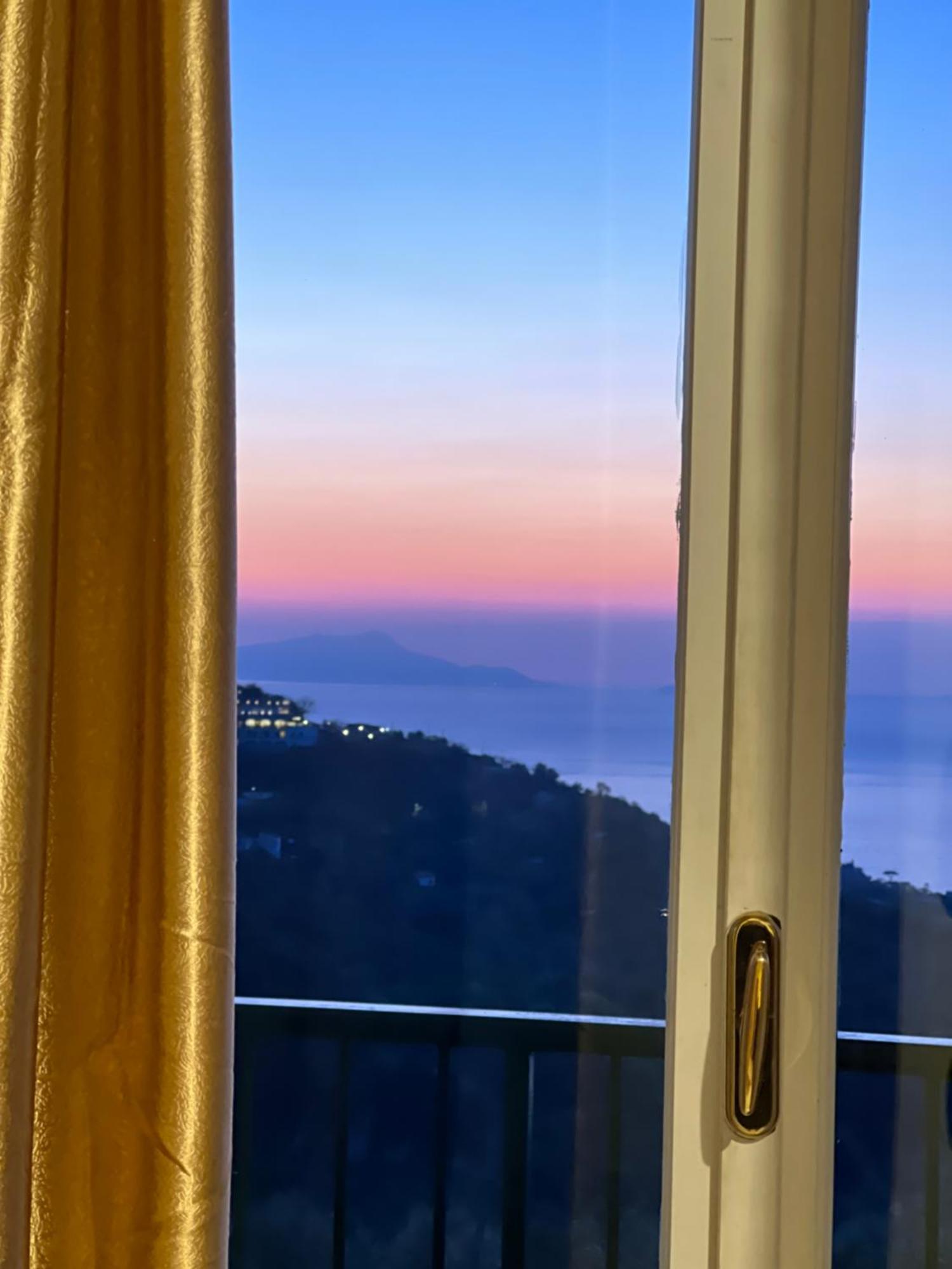 Agriturismo Le Grottelle Villa Sant'Agata sui due Golfi Luaran gambar